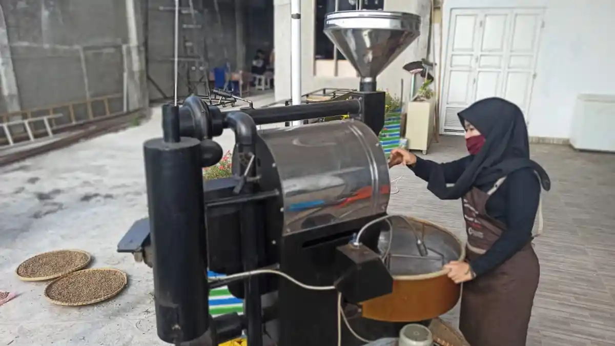 Coffee Shops on Ir Juanda Street: Rivalry Heats Up as Citimall Arrives